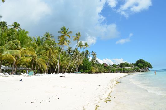 Dumaluan beach in Bohol