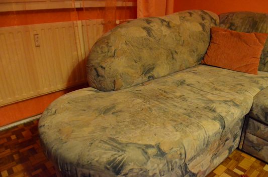 Couchsurfing sex